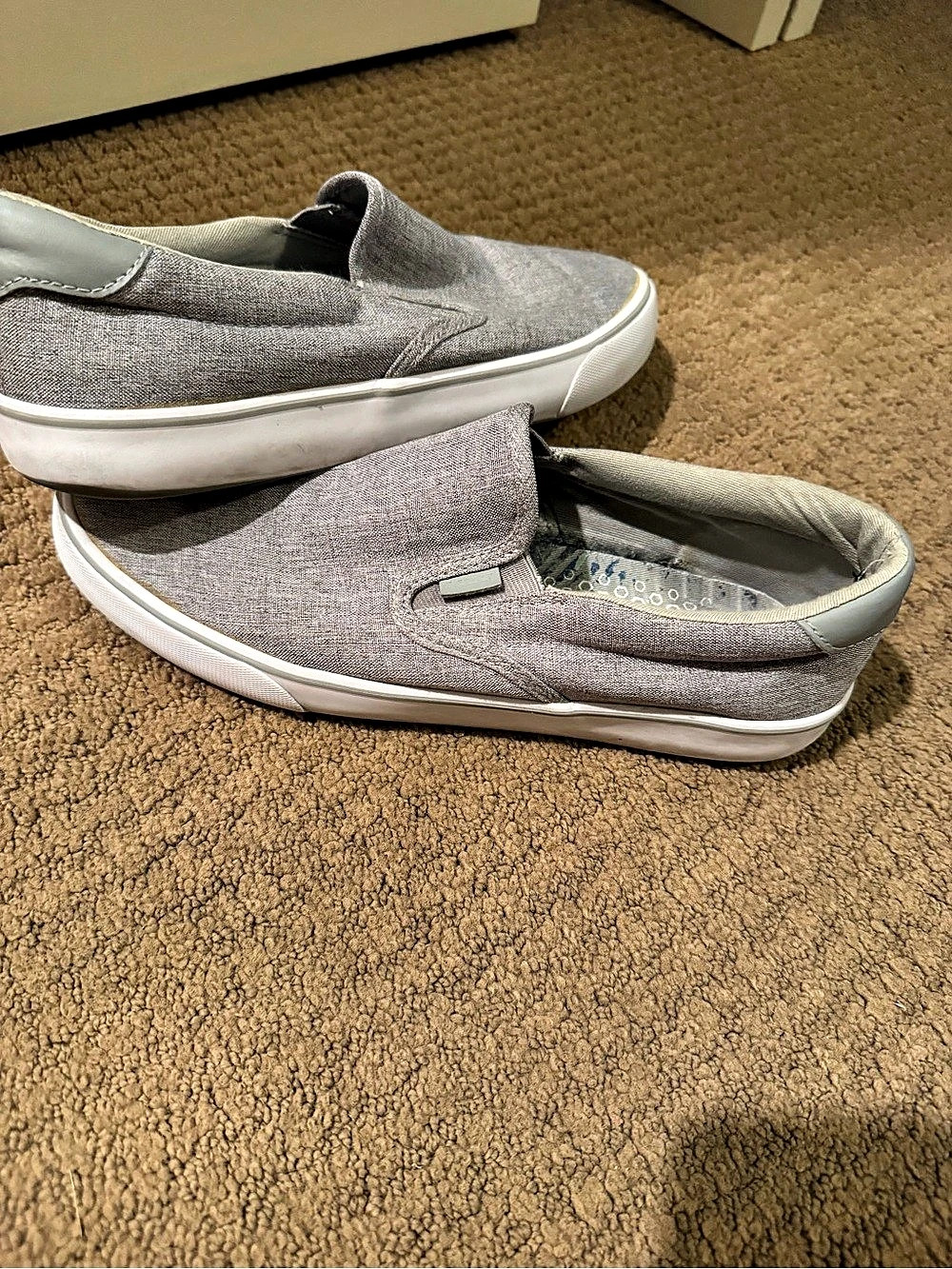 Lugs Classic Slip-On Men's Gray Slip-On Sneakers US 9 with Dr Scholl Insole